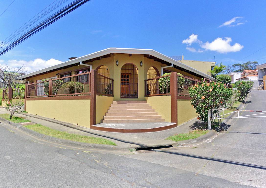 OPPORTUNITY! Freses, Curridabat, One-Story, 4500-ft2 House with Apartment for Sale