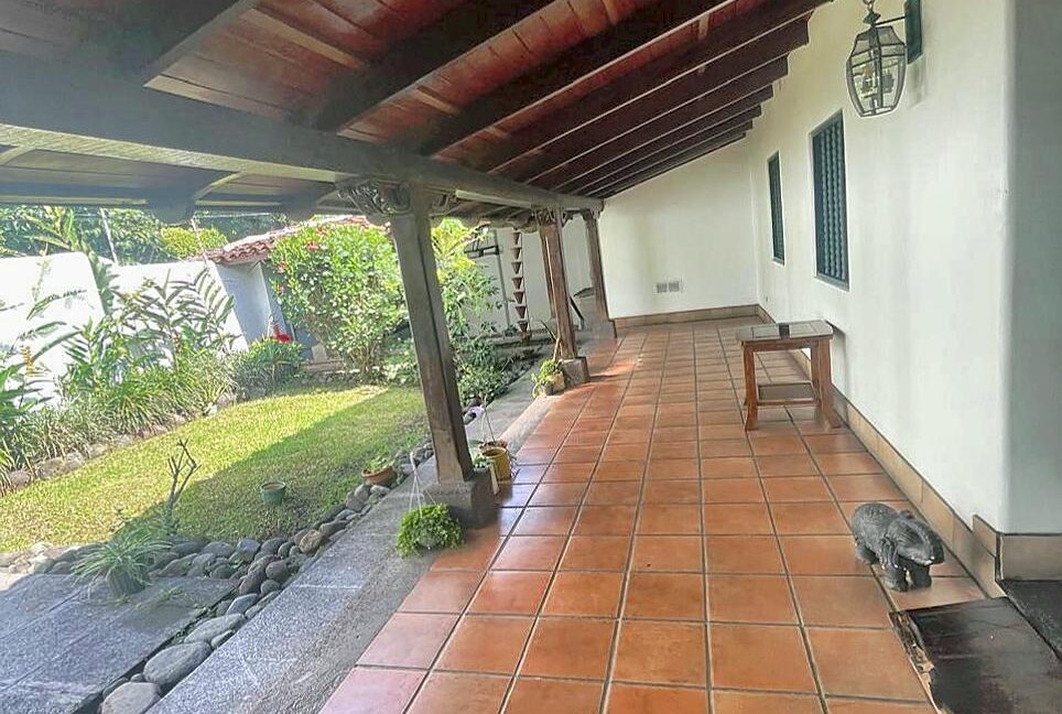 Escazu06