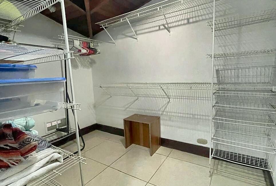 Escazu16